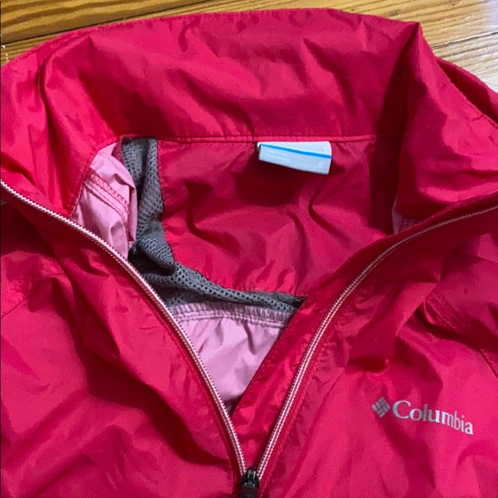 Pink Columbia rain jacket - Picture 3 of 4